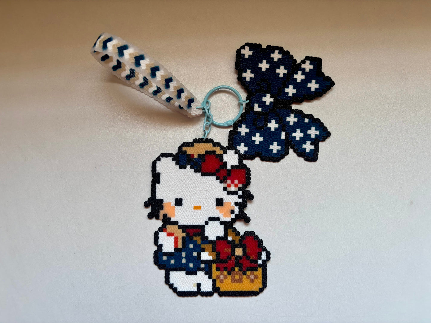 (Perler Bead) Hello Kitty Charm